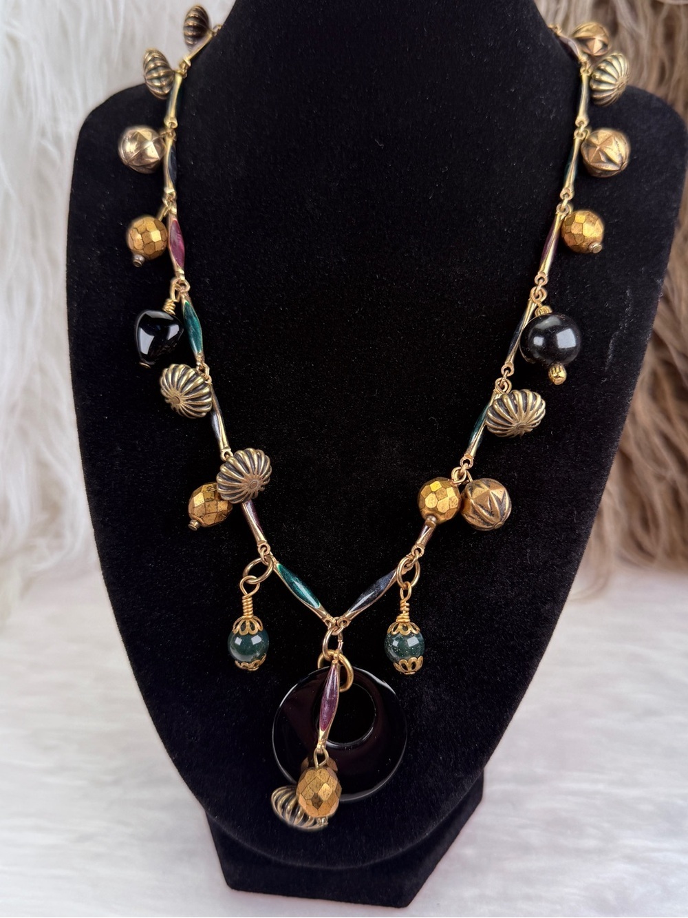 Gorgeous Bohemian, chic multicolored earth, tone beaded pendant necklace